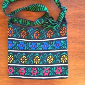 Fair Trade Handmade In Peru Floral Women's Crossbody Embroidered Bag Like New